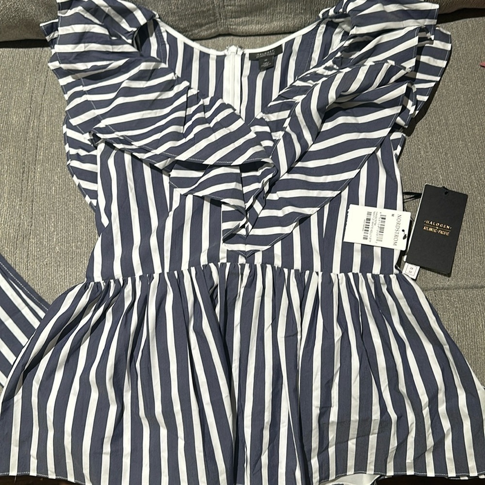Nwt Halogen ®
x Atlantic-Pacific Ruffle
Stripe Tie Top - Picture 3 of 4